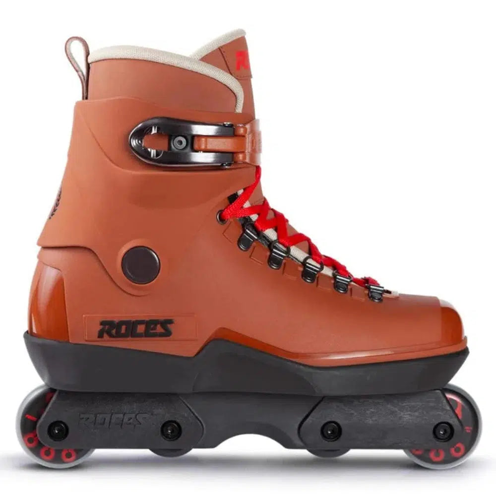 The Roces M12 LO 70/30 is back with Roces classic 90's design and a new take on the materials it is constructed from. Available at Extreme Skates